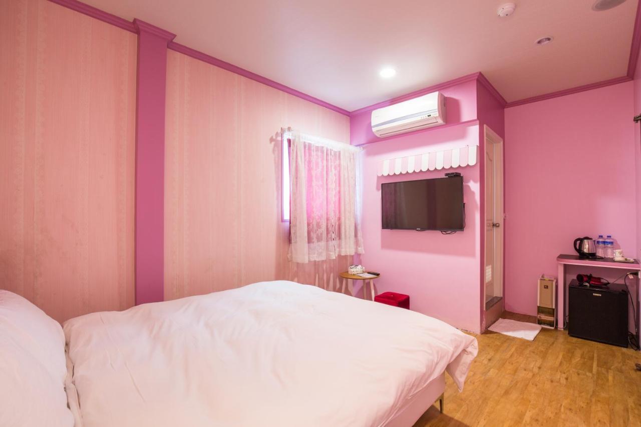 N. Castle Hotel Yilan Ngoại thất bức ảnh